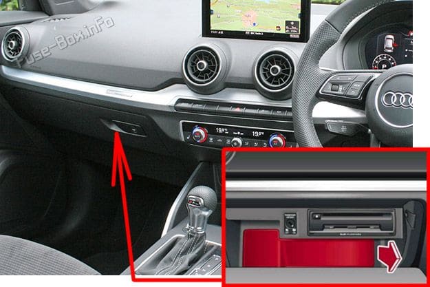 The location of the fuses in the passenger compartment (RHD): Audi Q2 (2016-2019)