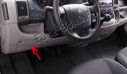The location of the fuses in the passenger compartment (LHD): Citroen Jumper (2008-2017)