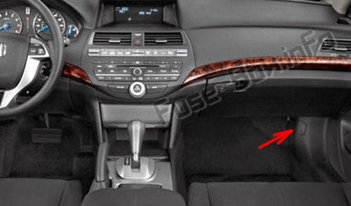 The location of the fuses in the passenger compartment: Honda Crosstour (2012, 2013, 2014, 2015)