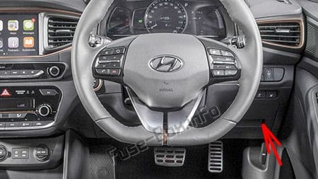 The location of the fuses in the passenger compartment (RHD): Hyundai Ioniq Plug-in Hybrid (2017-2019-...)