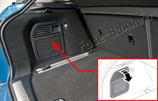 The location of the fuses in the trunk: Land Rover Range Rover Evoque (2012-2019)
