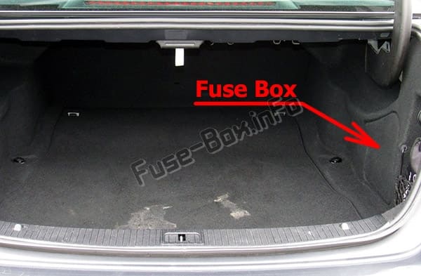 The location of the fuses in the trunk: Mercedes-Benz E-Class (W212; 2010-2016)