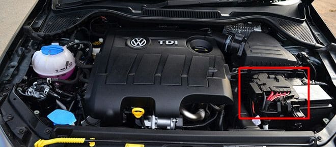The location of the fuses in the engine compartment: Volkswagen Polo (2009-2017)